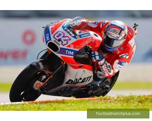 杜卡迪强势领跑赛季争冠格局生变新星崛起MotoGP风云再起 杜卡迪强势领跑赛季争冠格局生变新星崛起MotoGP风云再起